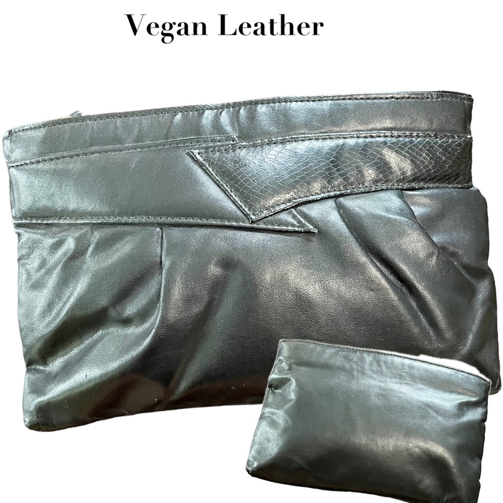 Vegan Leather Black 80’s Style Purse Clutch Pocketbook Pretty!
